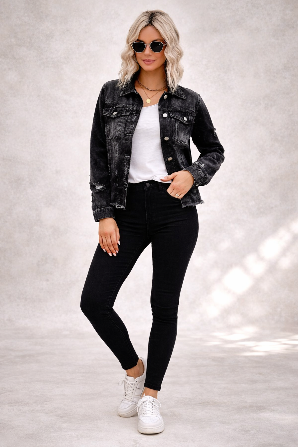 Raw Hem Buttoned Denim Jacket